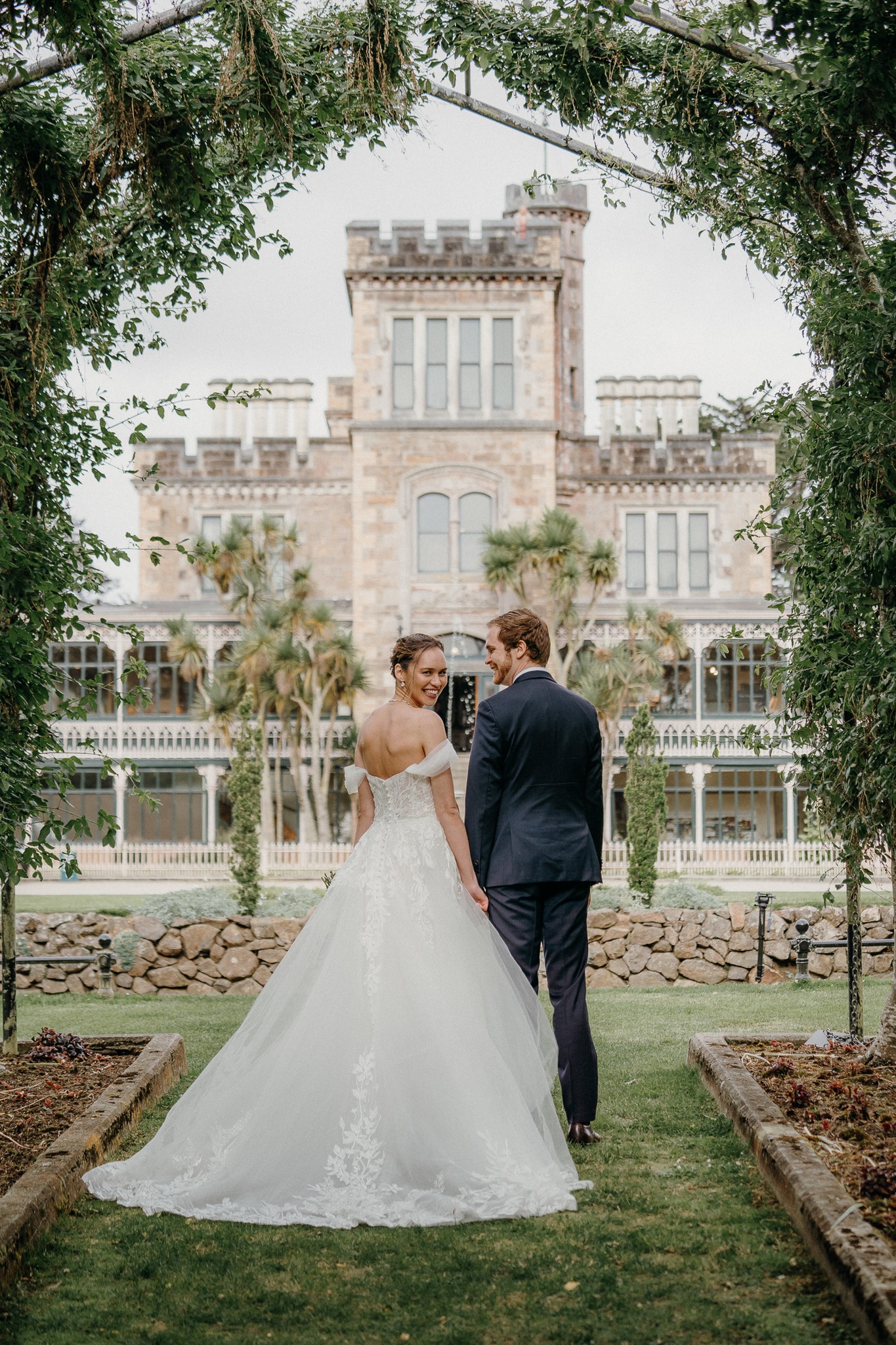 Dunedin Wedding Lanarch Castle Bride Groom